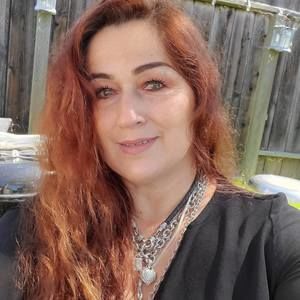 Meet your Posher, Maria isabel